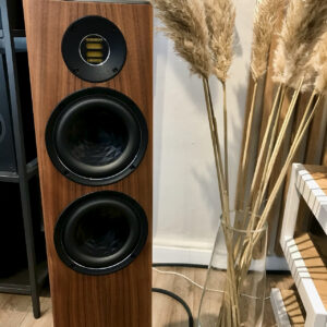 Elac loudspeaker