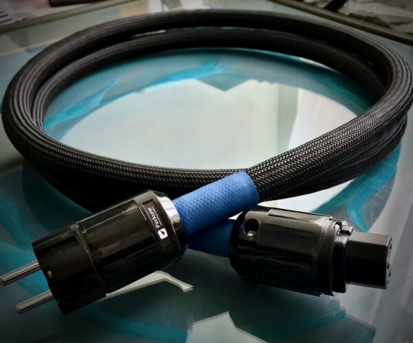 The first two meters I Matrix PRO power cable 2023