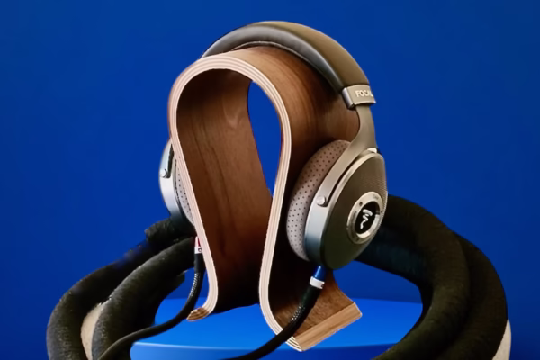 Headphone cables