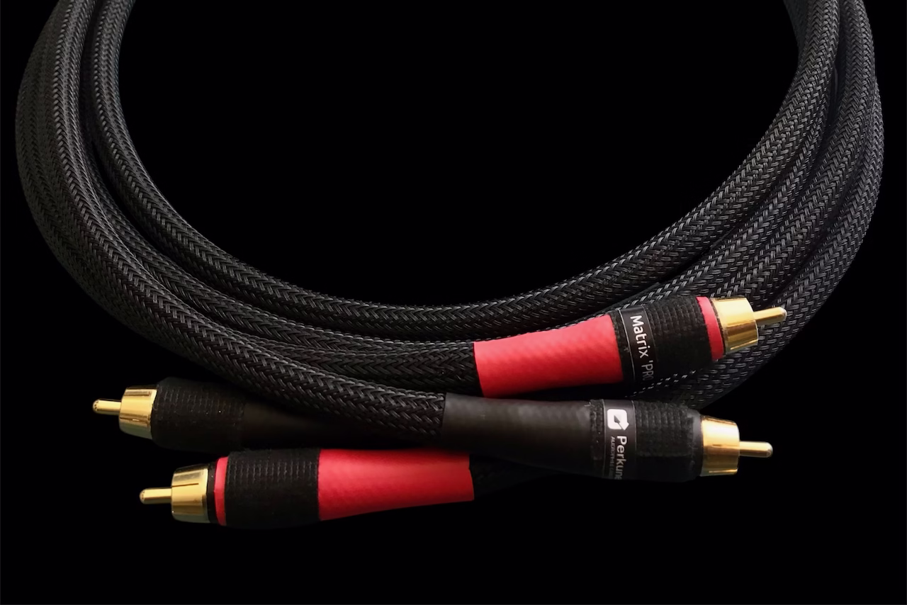 Interconnect cables